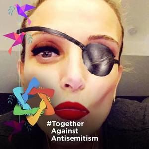 Meet your Posher, Danielle urzedo